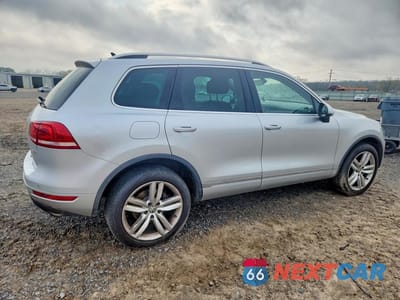 Trzecie zdjęcie samochodu z tyłu: 2014 VOLKSWAGEN TOUAREG V6 VIN:WVGEF9BPXED009187 - miniatura