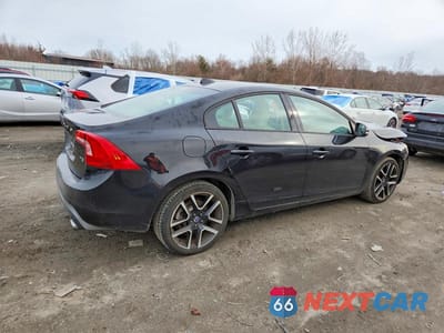 Trzecie zdjęcie samochodu z tyłu: 2017 VOLVO S60 VIN:YV126MFL4H2434092 - miniatura