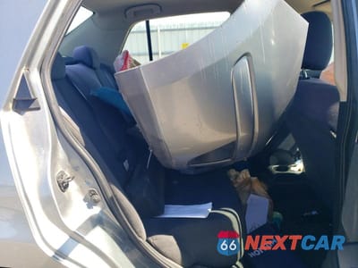 Zdjęcie 10 z 12 samochodu: 2009 NISSAN VERSA 1.8 S VIN:3N1BC11E29L365492 - miniatura