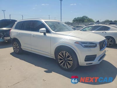Czwarte zdjęcie samochodu z boku: 2021 VOLVO XC90 T6 MOMENTUM VIN:YV4A22PK2M1680207 - miniatura