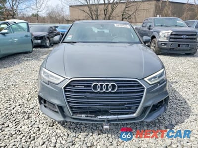 Piąte zdjęcie samochodu w środku: 2017 AUDI A3 PREMIUM PLUS VIN:WAUJ8GFF3H1012714 - miniatura