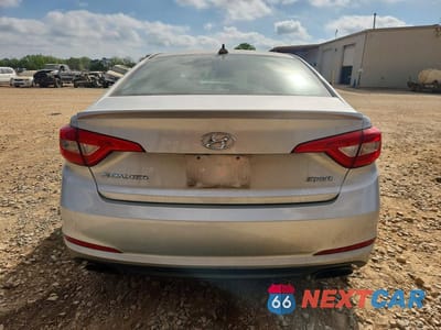 Zdjęcie 6 z 13 samochodu: 2017 HYUNDAI SONATA SPORT VIN:5NPE34AF3HH497292 - miniatura