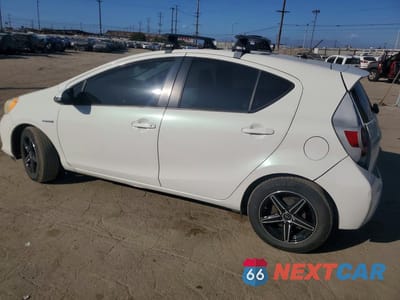 Drugie zdjęcie samochodu z przodu: 2012 TOYOTA PRIUS C ONE VIN:JTDKDTB30C1526598 - miniatura