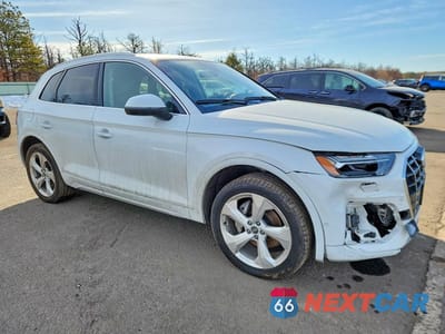 Czwarte zdjęcie samochodu z boku: 2021 AUDI Q5 PRESTIGE VIN:WA1CAAFY0M2023098 - miniatura