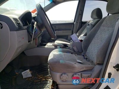 Zdjęcie 7 z 12 samochodu: 2007 KIA SORENTO BASE VIN:KNDJD736875731905 - miniatura