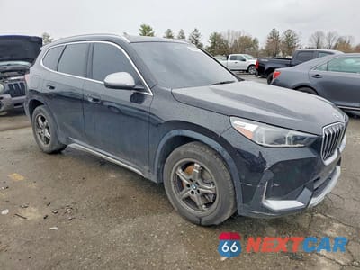 Czwarte zdjęcie samochodu z boku: 2024 BMW X1 XDRIVE28I VIN:WBX73EF05R5Y49487 - miniatura
