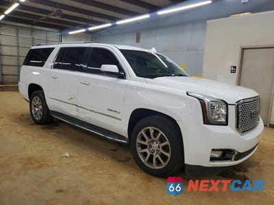 Czwarte zdjęcie samochodu z boku: 2016 GMC YUKON XL DENALI VIN:1GKS2HKJ1GR283638 - miniatura