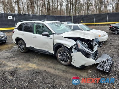 Czwarte zdjęcie samochodu z boku: 2025 SUBARU FORESTER LIMITED VIN:JF2SLSRD3SH405289 - miniatura