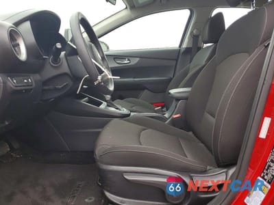 Zdjęcie 7 z 11 samochodu: 2021 KIA FORTE LXS VIN:3KPF24AD7ME303058 - miniatura