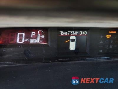 Zdjęcie 9 z 11 samochodu: 2016 TOYOTA PRIUS C THREE VIN:JTDKDTB36G1135591 - miniatura