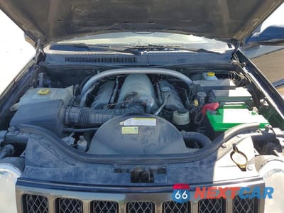 Zdjęcie 12 z 12 samochodu: 2010 JEEP GRAND CHEROKEE SRT-8 VIN:1J4RR7GW3AC105674 - miniatura