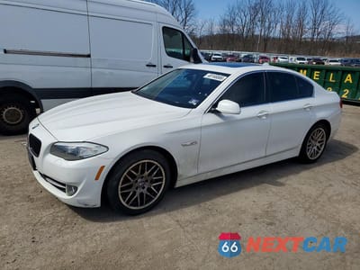 2013 BMW 528 XI WBAXH5C57DD108137 - główne zdjęcie licytacji z USA - miniatura