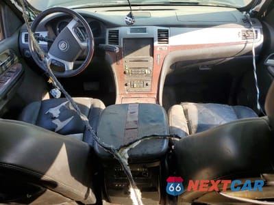 Zdjęcie 8 z 13 samochodu: 2007 CADILLAC ESCALADE ESV VIN:1GYFK668X7R181774 - miniatura