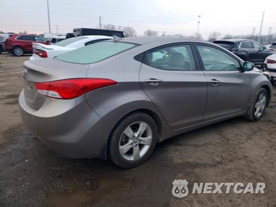 Trzecie zdjęcie samochodu z tyłu: 2013 HYUNDAI ELANTRA GLS VIN:5NPDH4AE5DH155227 - miniatura