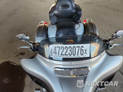 Piąte zdjęcie samochodu w środku: 2017 HARLEY-DAVIDSON FLHTCUTG TRI GLIDE ULTRA VIN:1HD1MAD10HB860240 - miniatura