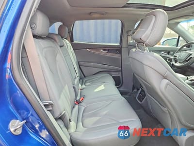 Zdjęcie 10 z 12 samochodu: 2020 LINCOLN NAUTILUS RESERVE VIN:2LMPJ8KPXLBL02709 - miniatura