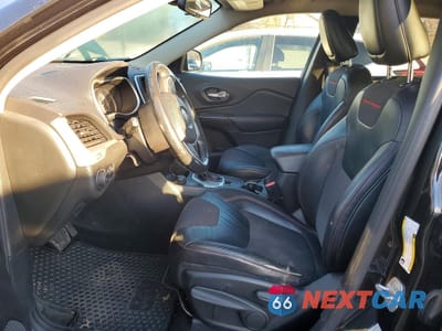 Zdjęcie 7 z 13 samochodu: 2015 JEEP CHEROKEE TRAILHAWK VIN:1C4PJMBS2FW524919 - miniatura