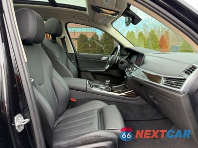 Zdjęcie 11 z 13 samochodu: 2020 BMW X7 XDRIVE40I VIN:5UXCW2C07L9B99326 - miniatura