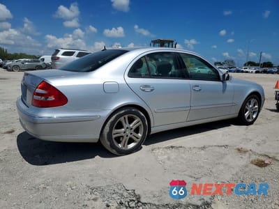 Trzecie zdjęcie samochodu z tyłu: 2006 MERCEDES-BENZ E 350 4MATIC VIN:WDBUF87J86X203052 - miniatura