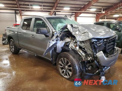 Czwarte zdjęcie samochodu z boku: 2021 CHEVROLET SILVERADO K1500 RST VIN:3GCUYEED7MG383147 - miniatura