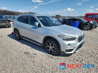 Czwarte zdjęcie samochodu z boku: 2018 BMW X1 XDRIVE28I VIN:WBXHT3C39J5F91084 - miniatura