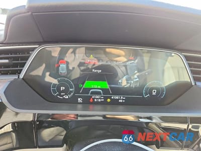 Zdjęcie 9 z 13 samochodu: 2019 AUDI E-TRON PREMIUM PLUS VIN:WA1LAAGE9KB008956 - miniatura