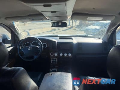 Zdjęcie 6 z 10 samochodu: 2008 TOYOTA TUNDRA SR5 VIN:5TFDV54128X081007 - miniatura