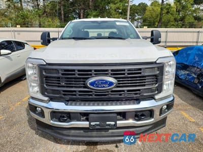 Piąte zdjęcie samochodu w środku: 2024 FORD F250 SUPER DUTY VIN:1FT7W2BT5REE57256 - miniatura