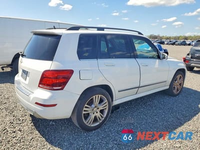 Trzecie zdjęcie samochodu z tyłu: 2013 MERCEDES-BENZ GLK 350 VIN:WDCGG5HB1DG037157 - miniatura