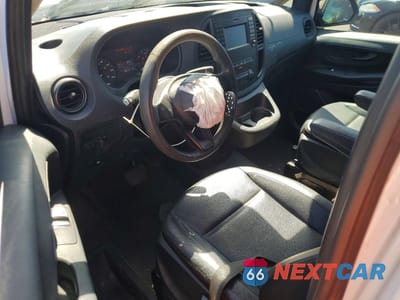 Zdjęcie 8 z 14 samochodu: 2020 MERCEDES BENZ METRIS DELIVERY VAN VIN:WD3PG3EA6L3671943 - miniatura