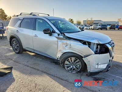 Czwarte zdjęcie samochodu z boku: 2025 NISSAN PATHFINDER SV VIN:5N1DR3BAXSC302729 - miniatura
