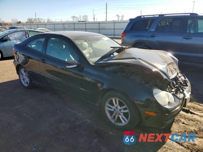 Czwarte zdjęcie samochodu z boku: 2002 MERCEDES-BENZ C 230K SPORT COUPE VIN:WDBRN47J32A329026 - miniatura