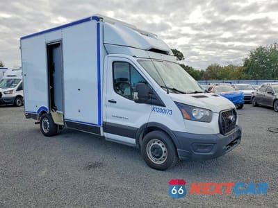 Czwarte zdjęcie samochodu z boku: 2020 FORD TRANSIT DELIVERY TRUCK VIN:1FDBW5Z86LKB30317 - miniatura