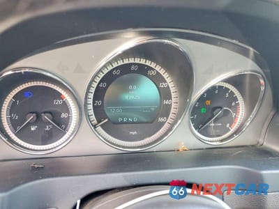 Zdjęcie 9 z 12 samochodu: 2011 MERCEDES-BENZ C 300 4MATIC VIN:WDDGF8BB2BR161464 - miniatura