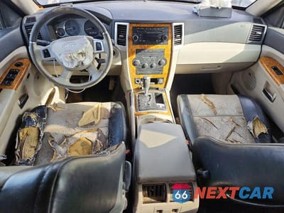 Zdjęcie 8 z 12 samochodu: 2008 JEEP GRAND CHEROKEE LIMITED VIN:1J8HR58298C106283 - miniatura