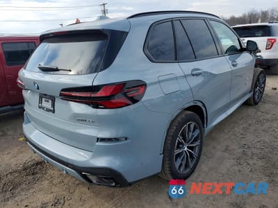 Trzecie zdjęcie samochodu z tyłu: 2026 BMW X5 XDRIVE40I VIN:5UX23EU06T9289293 - miniatura