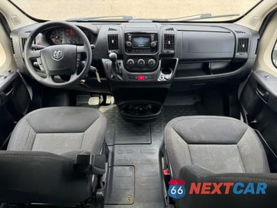 Zdjęcie 9 z 12 samochodu: 2016 RAM PROMASTER 2500 2500 HIGH VIN:3C6TRVPGXGE106502 - miniatura