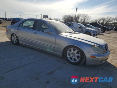 Czwarte zdjęcie samochodu z boku: 2001 MERCEDES-BENZ S 500 VIN:WDBNG75J41A175163 - miniatura