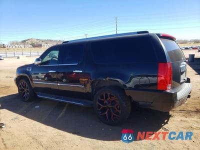 Drugie zdjęcie samochodu z przodu: 2013 CADILLAC ESCALADE ESV LUXURY VIN:1GYS4HEF2DR298040 - miniatura