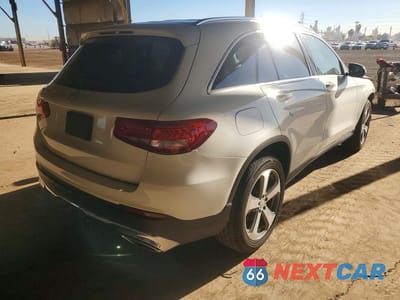 Trzecie zdjęcie samochodu z tyłu: 2017 MERCEDES-BENZ GLC 300 VIN:WDC0G4JB1HF133128 - miniatura