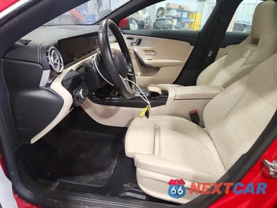 Zdjęcie 7 z 12 samochodu: 2020 MERCEDES-BENZ CLA 250 VIN:WDD5J4GB1LN077328 - miniatura