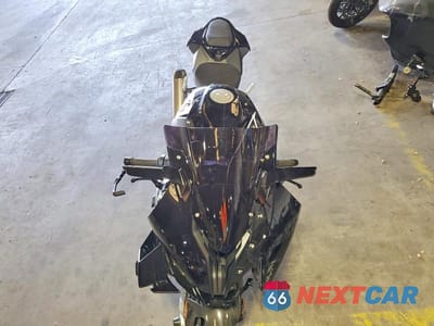 Piąte zdjęcie samochodu w środku: 2024 BMW S 1000 RR VIN:WB10E6308R6K69516 - miniatura