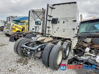 Czwarte zdjęcie samochodu z boku: 2022 FREIGHTLINER CASCADIA 126 SEMI TRUCK VIN:3AKJHHDR9NSMX3502 - miniatura