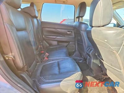 Zdjęcie 11 z 12 samochodu: 2020 MITSUBISHI OUTLANDER SE VIN:JA4AZ3A36LZ036113 - miniatura