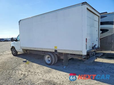 Drugie zdjęcie samochodu z przodu: 2015 FORD ECONOLINE E350 SUPER DUTY CUTAWAY VAN VIN:1FDWE3FL8FDA25689 - miniatura