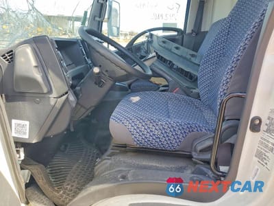 Zdjęcie 7 z 12 samochodu: 2024 ISUZU NPR XD VIN:JALC4W164R7K01930 - miniatura