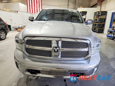 Piąte zdjęcie samochodu w środku: 2015 RAM 1500 LONGHORN VIN:1C6RR6PMXFS623400 - miniatura