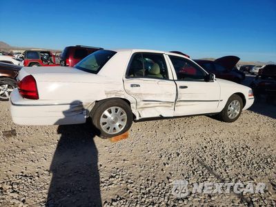 Trzecie zdjęcie samochodu z tyłu: 2004 MERCURY GRAND MARQUIS LS VIN:2MEFM75W84X643898 - miniatura
