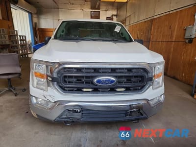 Piąte zdjęcie samochodu w środku: 2021 FORD F150 SUPERCREW VIN:1FTEW1EBXMKE44288 - miniatura