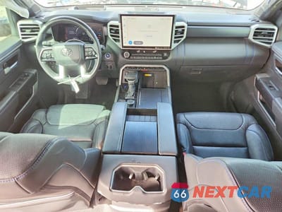 Zdjęcie 8 z 12 samochodu: 2024 TOYOTA TUNDRA PLATINUM HV VIN:5TFNC5DB6RX049682 - miniatura